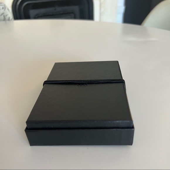 Authentic Barneys New York black gift box - Picture 3 of 4